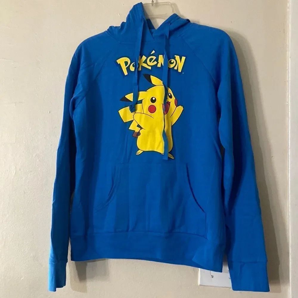 NEW POKÉMON SWEATER BOY SIZE L